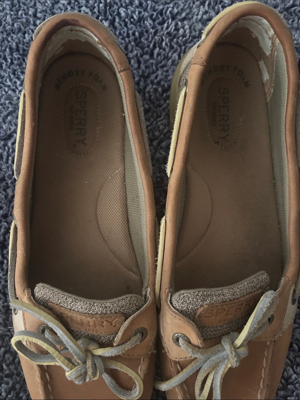 Sperry Women's Light Brown Leather Moccasins with Two-Tone Laces - Picture 4 of 5